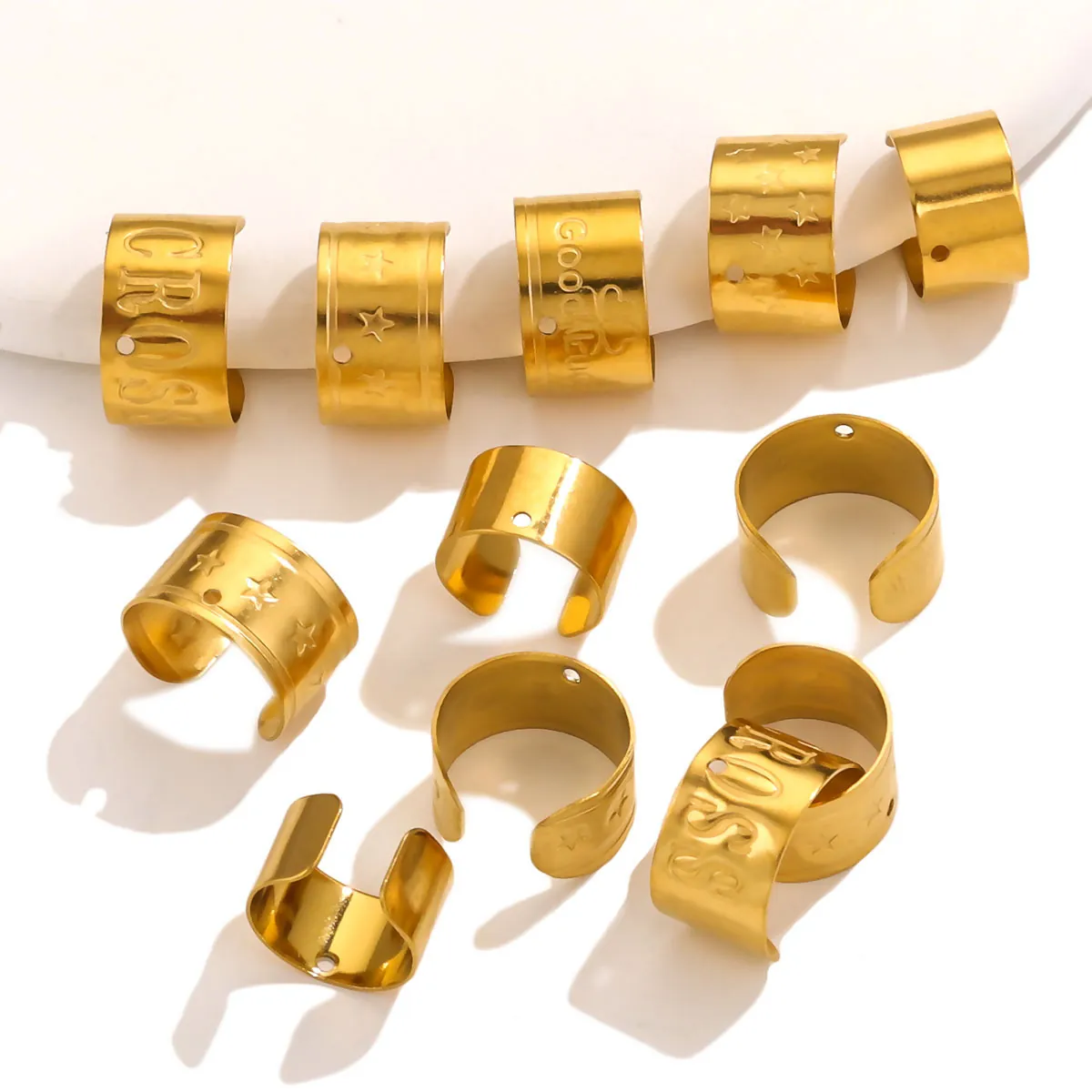 Manchette d'Oreille Minimaliste en Forme de U en Acier Inoxydable Sans Perçage pour Femmes Or Argent Électroplaqué Étoile Lettre Bijou