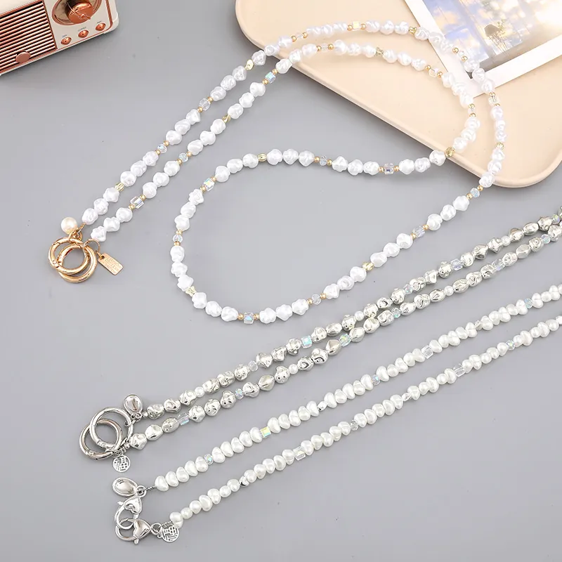 Baroque Style Imitation Artificial Pearl Crossbody Phone Lanyard Chain With Alloy Heart Pendant Long DIY Anti-Lost Strap For Women