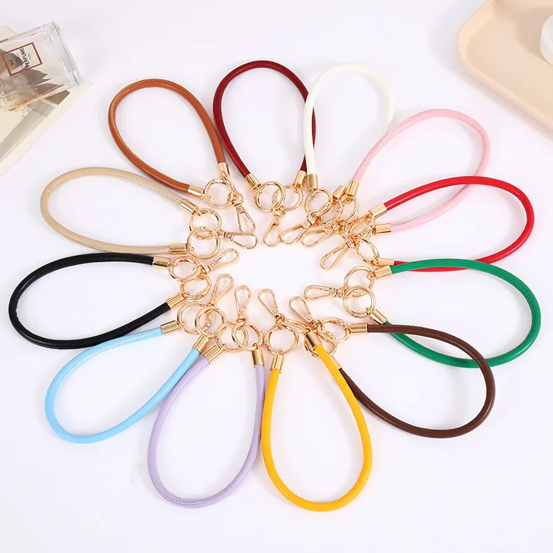 Fashion PU Leather Strap Keychain Wristlet Rope Bag Charm Pendant For Women Men Gold Hardware Key Ring Accessory