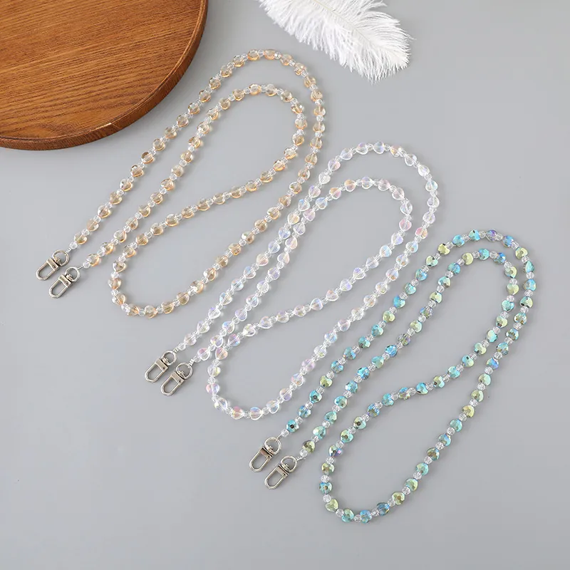 Cordon de Téléphone Bandoulière Élégant en Perles de Cristal Irisé Forme de Cœur Chaîne Longue Avec Fermoirs en Métal Bijou de Sac pour Femmes