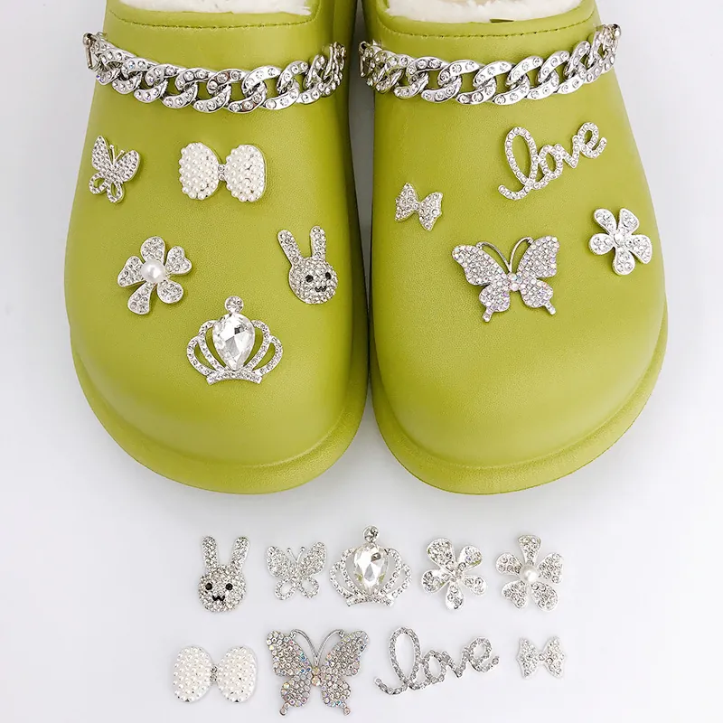 DIY Shoe Charms For Clogs Luxury Rhinestone Artificial Pearl Alloy Clog Decoration Bow Rabbit Flower Crown Heart Women Accessories