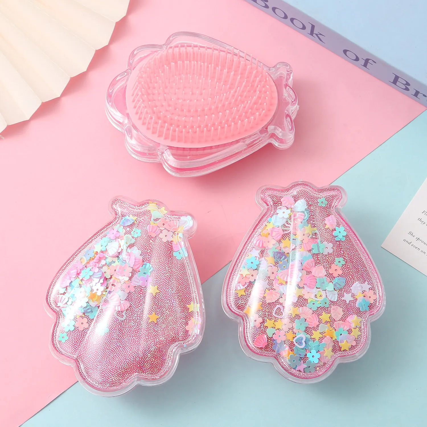 Peigne à Cheveux Mignon en Forme de Coquillage pour Enfants Femmes Brosse Démêlante avec Paillettes Sable Mouvant Massage Portable Cadeau