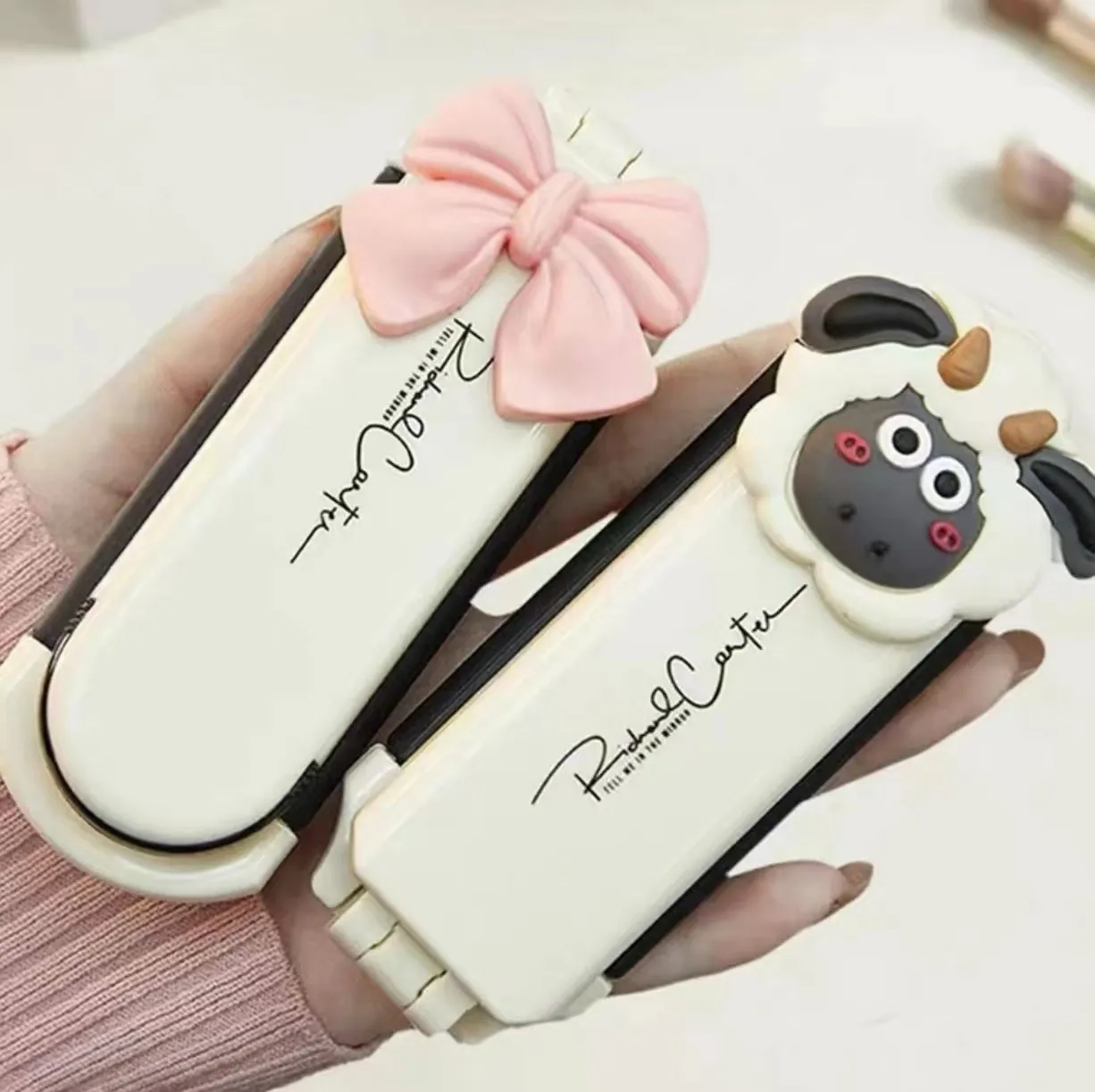 Portable Folding Hairbrush With Mirror Massage Air Cushion Compact Travel Hair Comb For Women Creamy White Cute Style