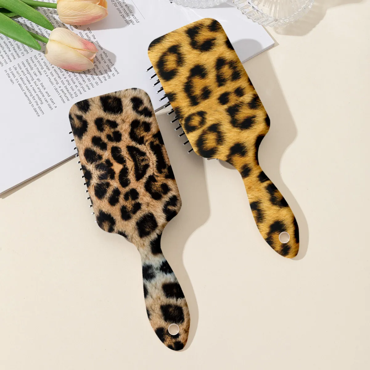 Spazzola per Capelli con Cuscino d'Aria a Stampa Leopardata per Districare e Massaggiare il Cuoio Capelluto Strumento Professionale per lo Styling Casa Donna Uomo
