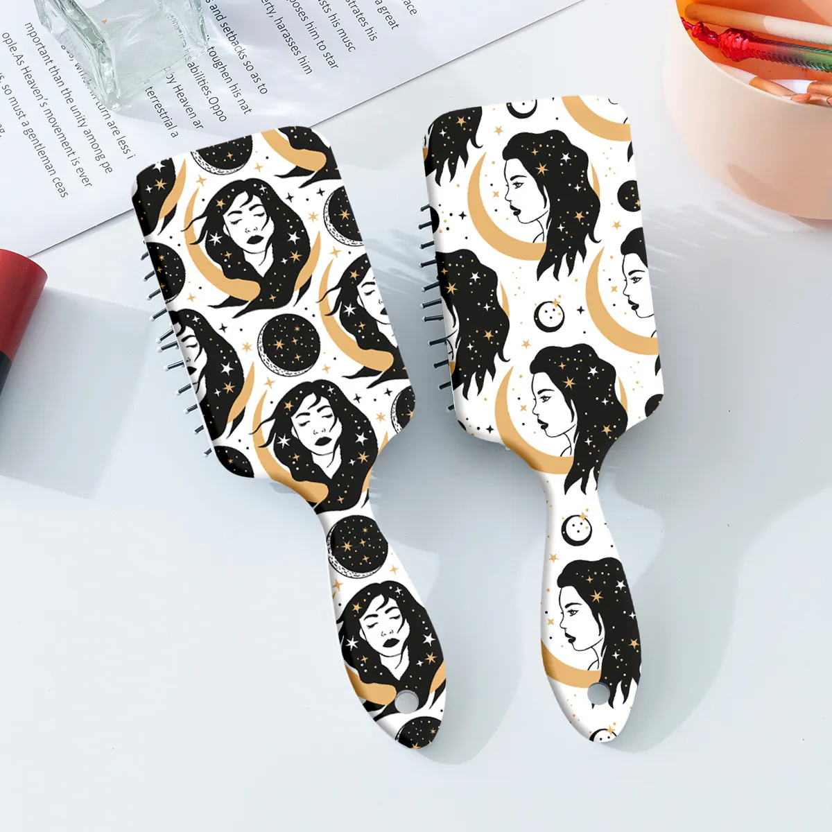 Vintage Star Moon Girl Print Paddle Brush Air Cushion Hairbrush For Women Scalp Massage Detangling Comb Hair Styling Tool