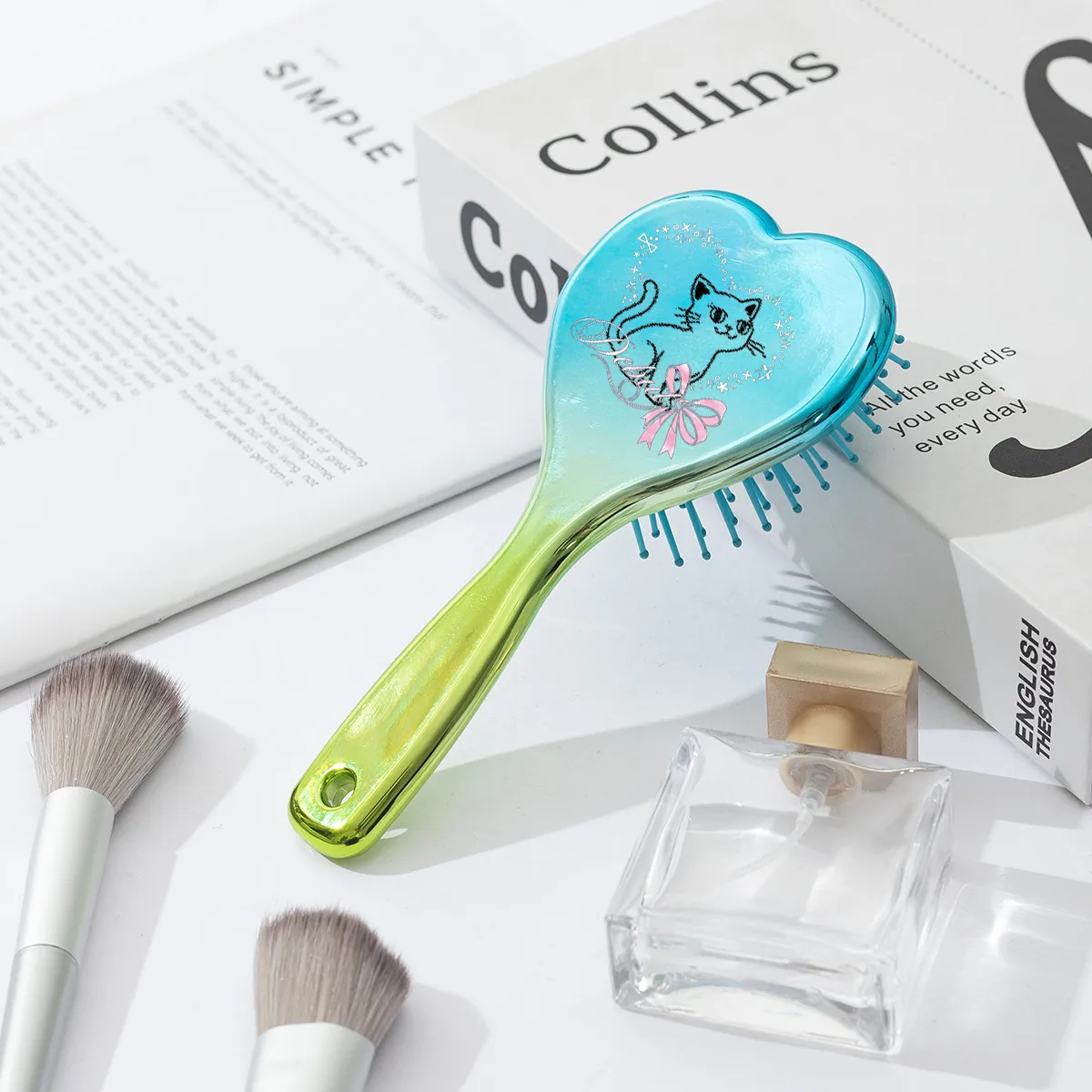 Brosse à Cheveux à Coussin d'Air en Forme de Cœur Imprimé Chat Mignon Nœud Dégradé Peigne de Massage du Cuir Chevelu Enfants