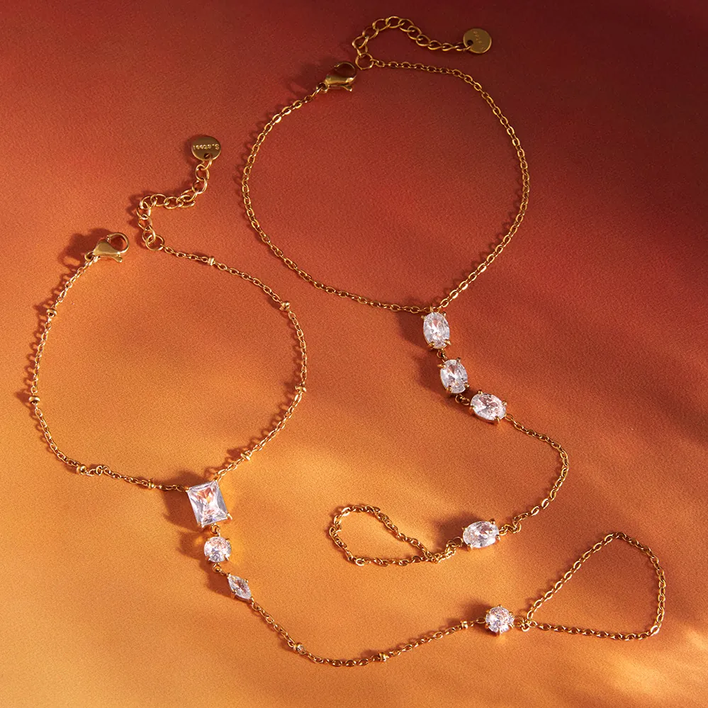 Pulsera de Cadena de Mano de Acero Inoxidable Geométrica Strass Oro Ring-Linked Bracelet Fashion Ins Style Joyería para Mujer