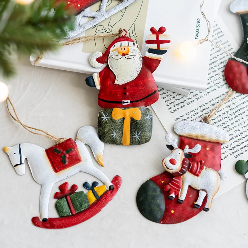 Vintage Iron Christmas Hanging Ornaments Painted Metal Santa Snowman Reindeer Sleigh Rocking Horse Xmas Tree Decorations