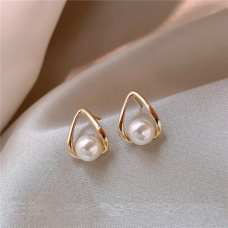 Wassertropfen Legierung Künstliche Perle Ohrstecker Für Damen Koreanisch Minimalistisch Leicht Luxus Schmuck Stahl Ohrringpfosten