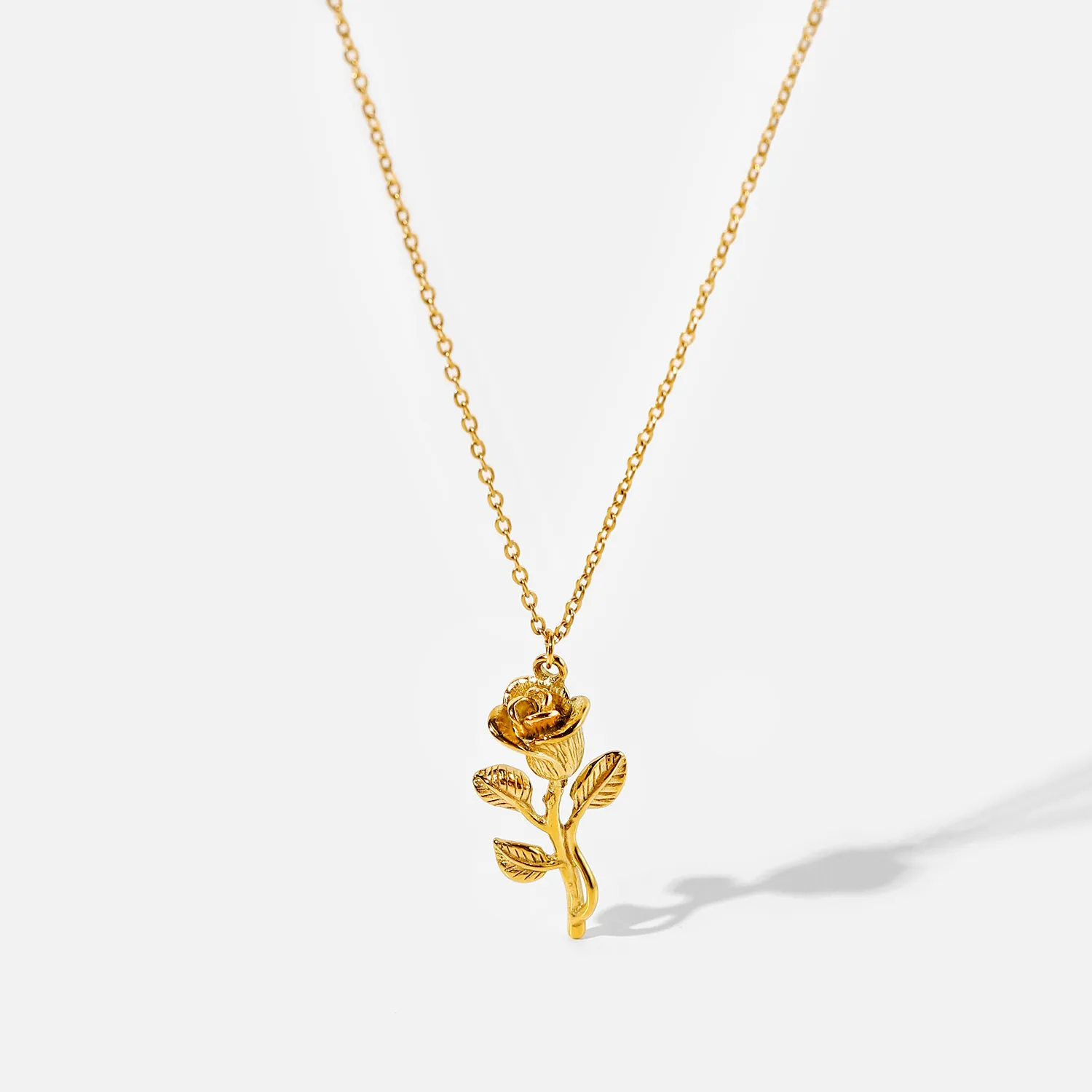 Élégante 3D Rose Fleur Pendentif Collier 18K Plaqué Or Acier Inoxydable Bijoux Pour Femmes Style Français INS Charme