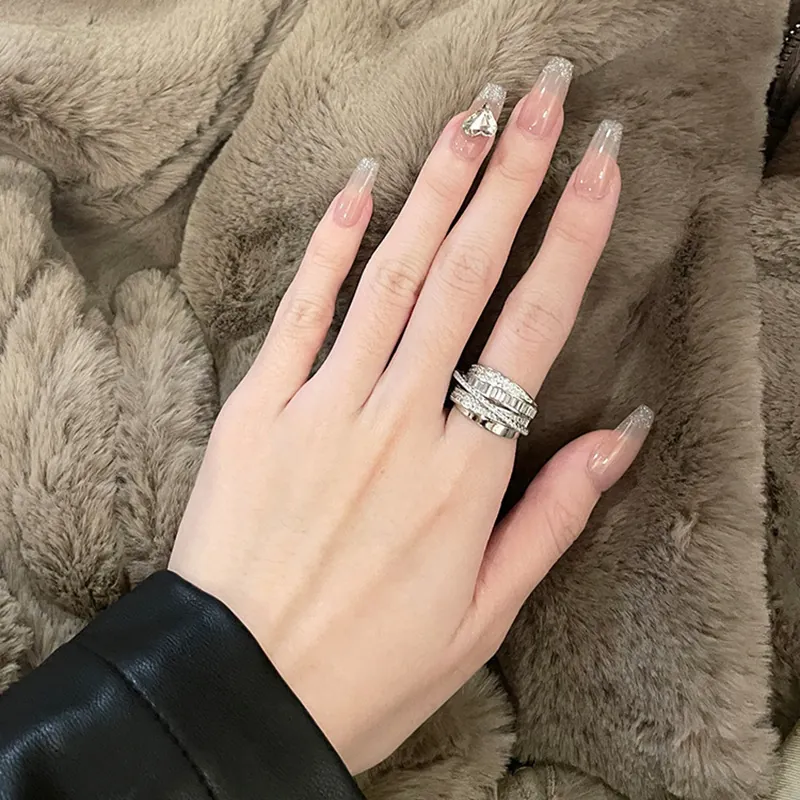 Elegante Anello a Fascia Multistrato in Rame e Zirconia Moda di Fascia Alta Anello Aperto Regolabile Oro Argento per Gioielli da Donna