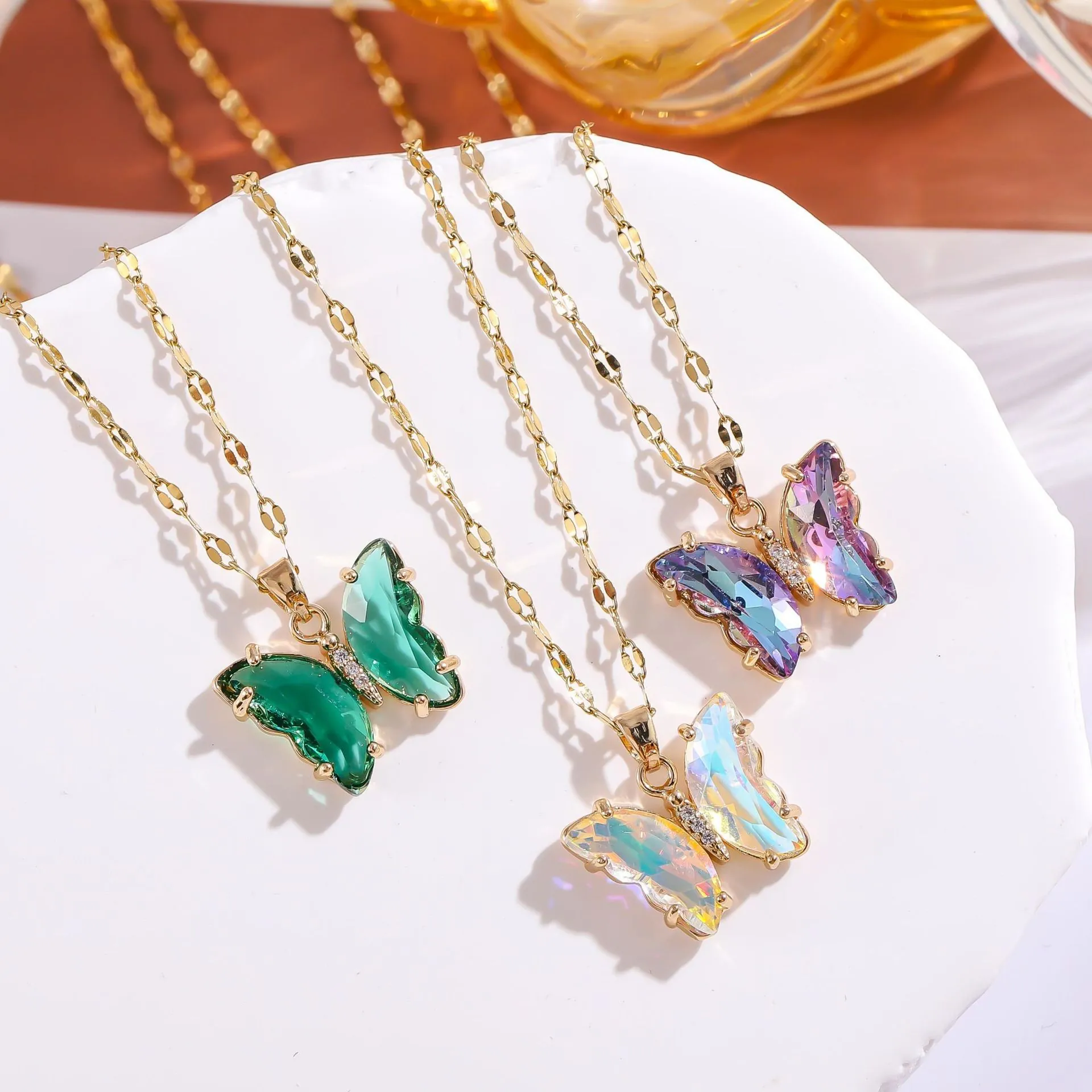 Titanstahl Schmetterling Anhänger Halskette Für Damen Mikro-eingelegter Zirkonia Bunte Kristall Schmetterling Schlüsselbeinkette Schmuck