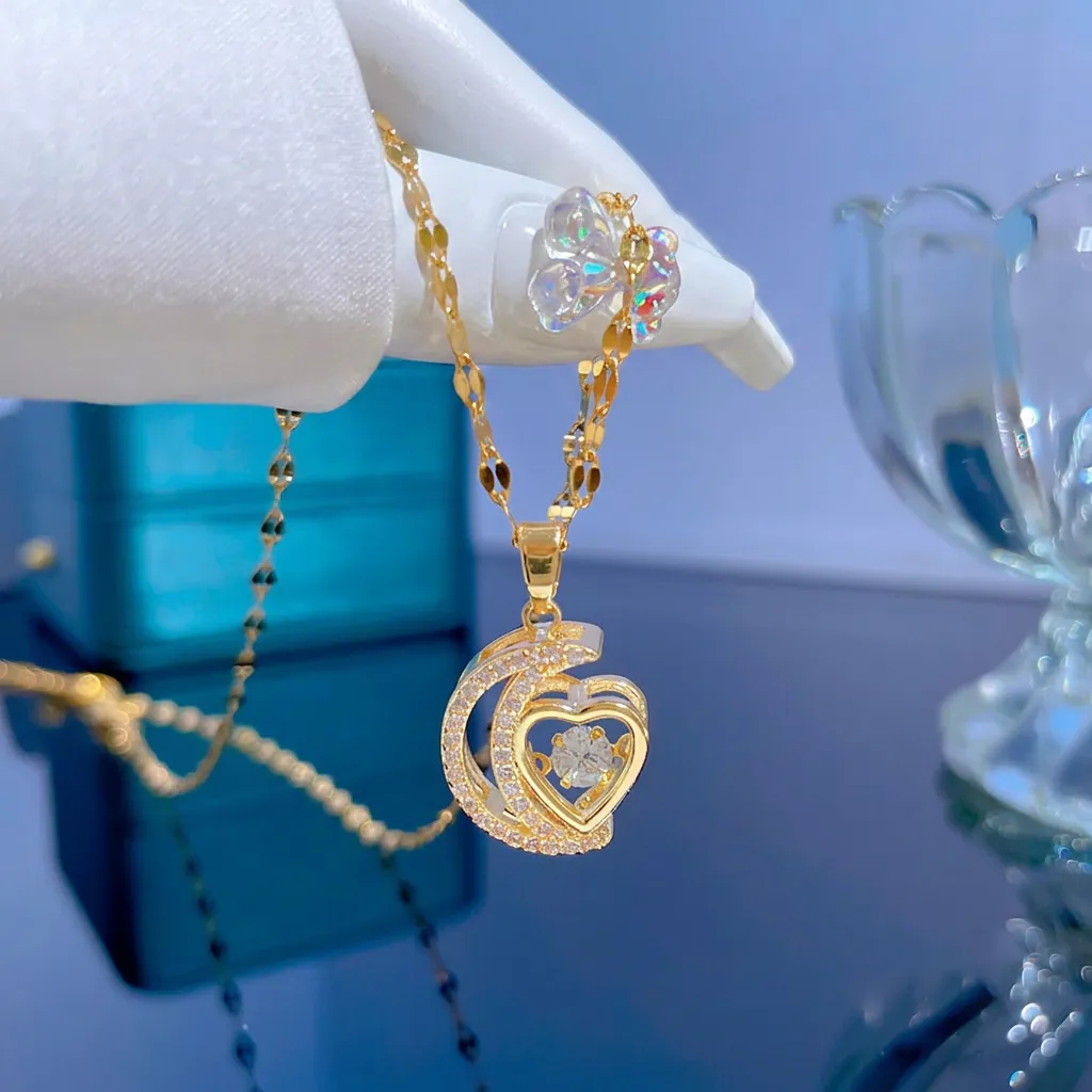 Pendant Necklace For Women Titanium Steel Chain Copper Inlaid Cubic Zirconia Fashion Jewelry Lucky Charm Clavicle Chain