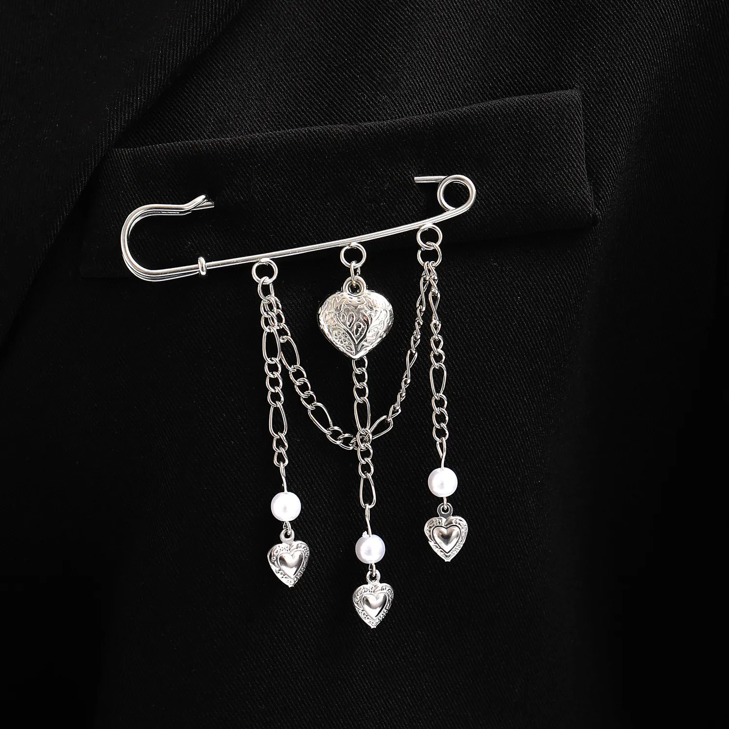 Broche Épingle à Nourrice à Glands en Alliage Vintage Avec Breloques Cœur Étoile Style Punk Chaîne Argentée Bijoux Femme