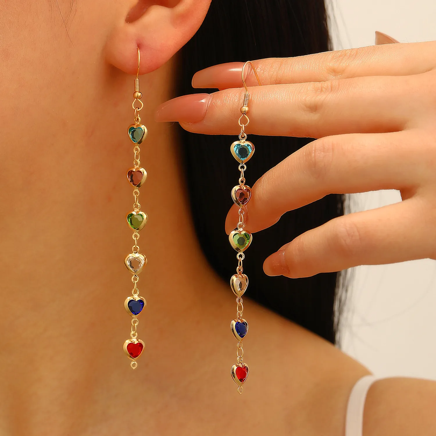 Bunte Herz Zirkonia Lange Quasten Ohrhänger Für Damen Vergoldetes Kupfer Süßer Bunter Diamant Schmuck Zubehör