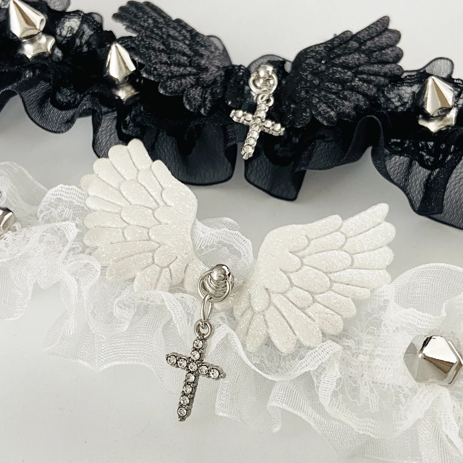 Gothic Lace Choker Necklace For Women Alloy Wing Cross Pendant Punk Rivet Lolita Neckband Retro Party Jewelry Black White