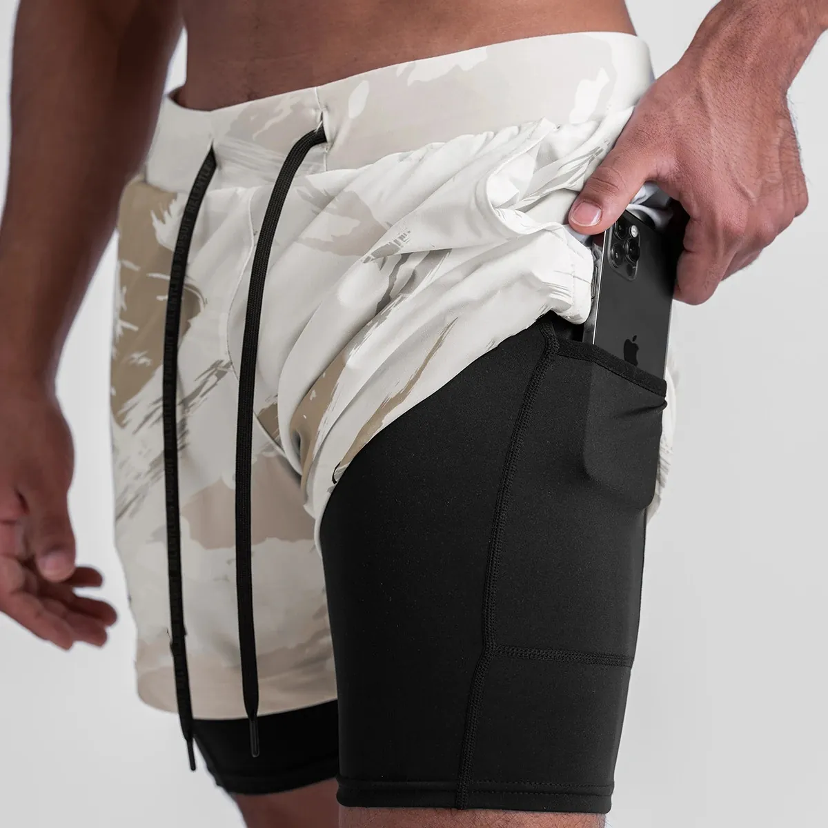 Men 2 In 1 Sports Shorts Breathable Quick Dry Running Shorts With Phone Pocket Camouflage Double Layer Training Shorts