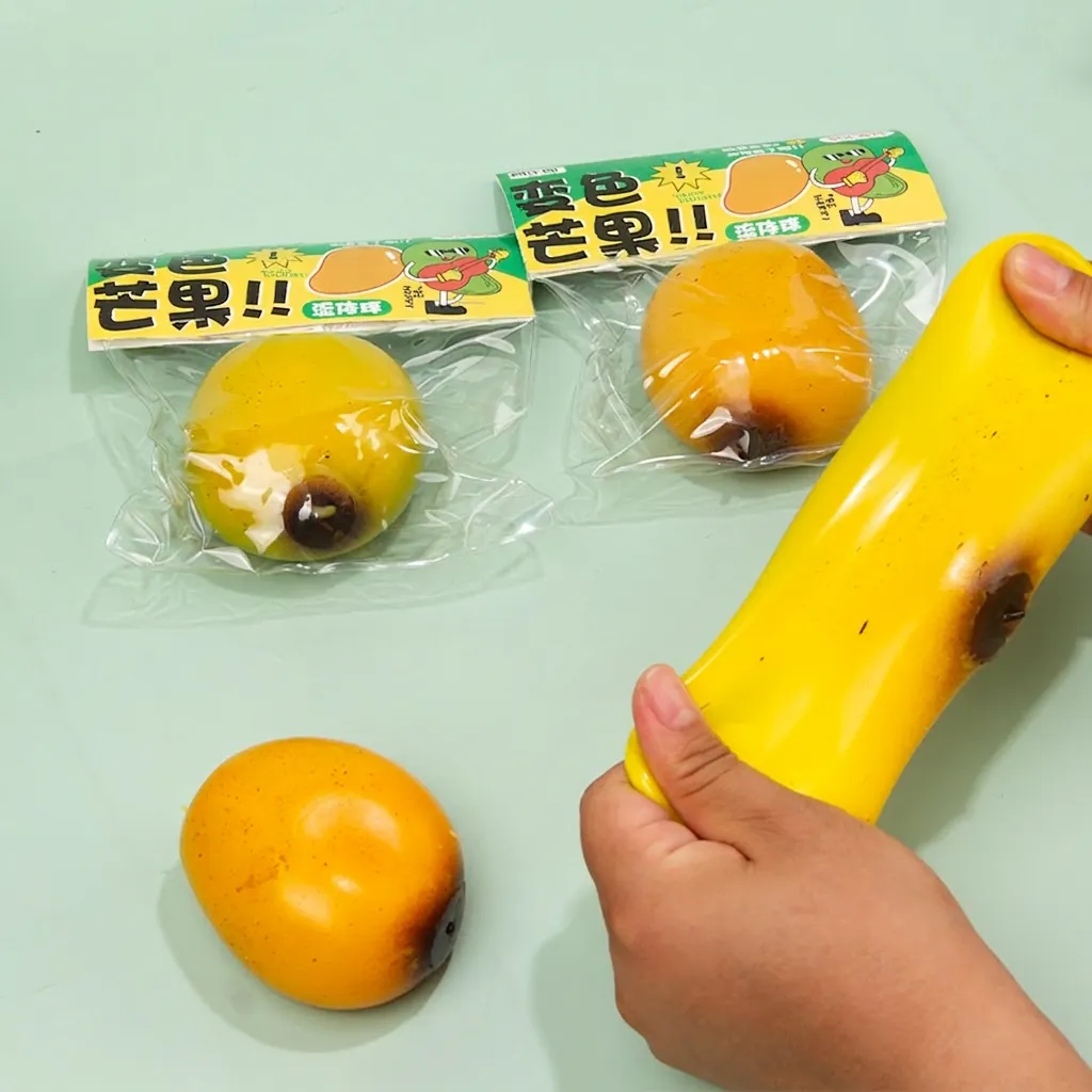 Realistic Mango Squeeze Toy TPR Soft Rubber Fluid Filled Slow Rebound Color Changing Stress Relief Toy For Kids Adults