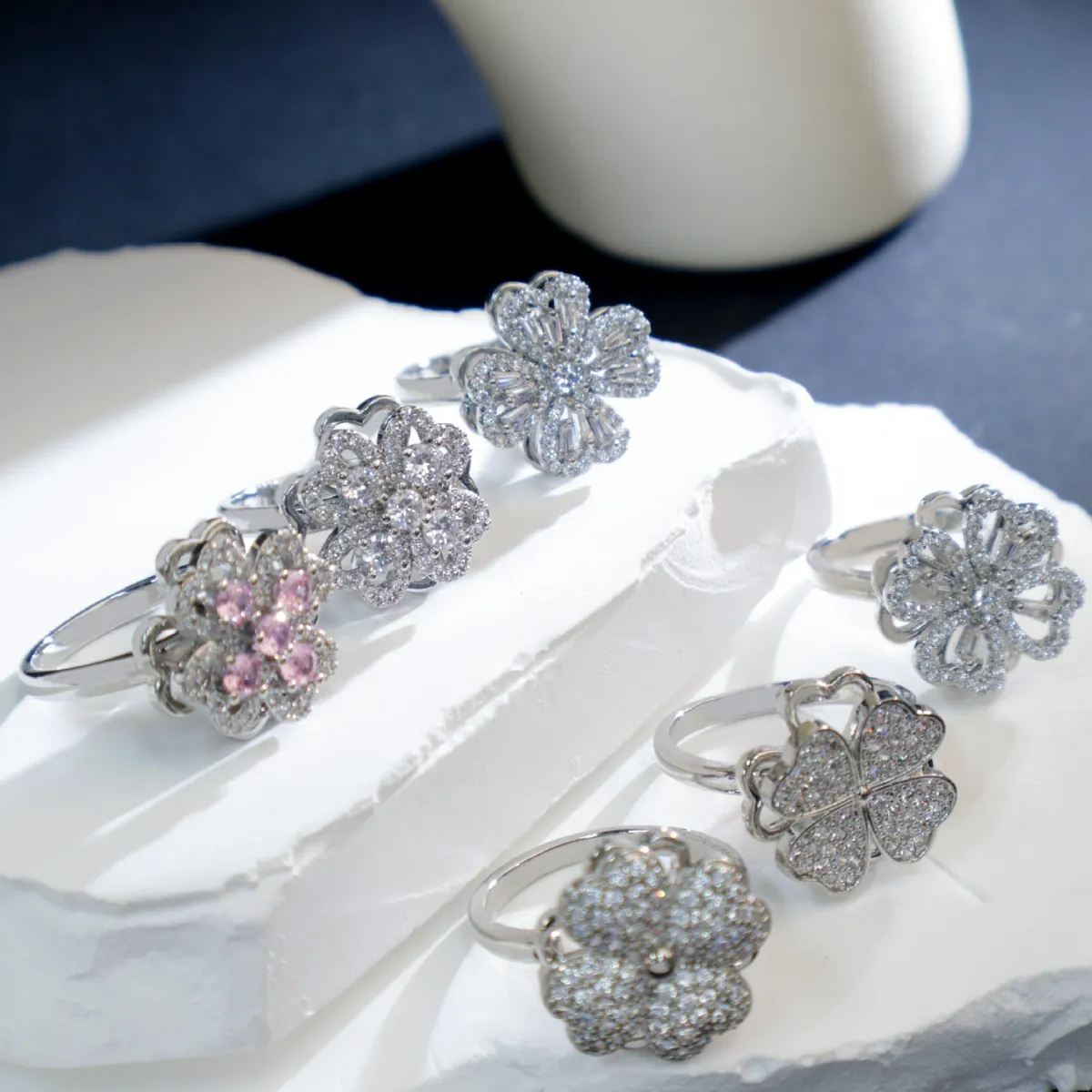 Luxury Copper Zirconia Lucky Four-Leaf Clover Adjustable Open Ring For Women Heart Floral Sparkling Fashion Finger Jewelry