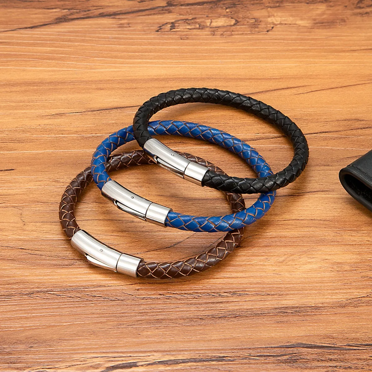 Herren Geflochtenes Lederarmband Mit Edelstahl Schnappverschluss Casual Mode Hand Charme Schmuck Für Den Täglichen Gebrauch Zubehör Retro