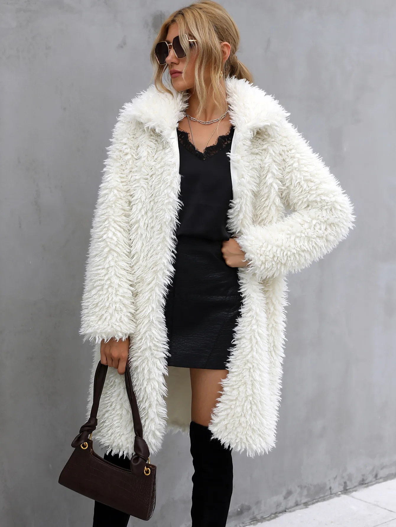 Women's Faux Fur Long Coat Winter Warm Fuzzy Teddy Outerwear With Lapel Fashion Elegant Long Sleeve Plush Overcoat Jacket