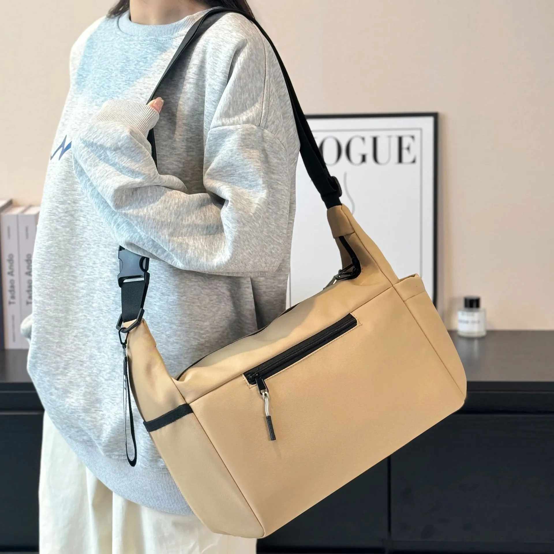 Borsa a Tracolla in Nylon di Grande Capacità Leggera Impermeabile Casuale Borsa a Spalla per Donna Trendy Versatile Borsa a Mezzaluna Con Tracolla Regolabile