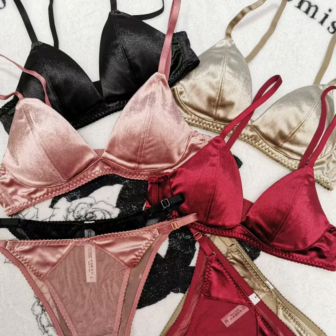 Ensemble Soutien-Gorge Et Culotte Sexy En Satin Et Velours Français Triangle Sans Armatures Lingerie Femme Respirant Confortable