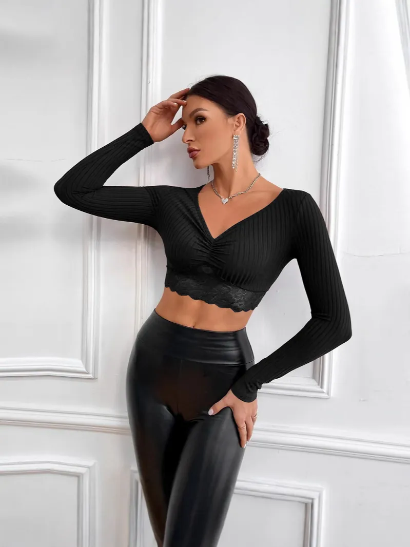Women Sexy V Neck Crop Top Long Sleeve Ribbed Knit Slim Fit T-Shirt With Lace Trim Hem Patchwork Solid Color Streetwear
