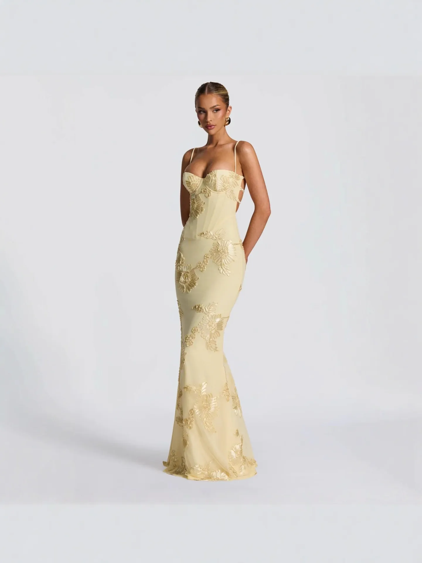Women Elegant 3D Floral Embroidery Evening Dress Sexy Backless Strappy Slim Mermaid Maxi Gown For Wedding Banquet Party