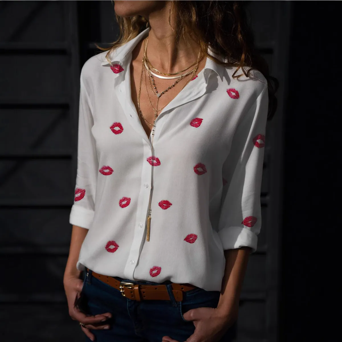 Women Fashion Long Sleeve Button Up Shirt Casual Loose Blouse With Red Lip Heart Print Turn Down Collar Chic Top