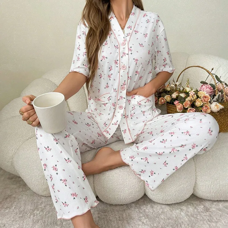 Pyjama Doux Floral pour Femmes Haut à Manches Courtes Col en V Boutons Et Pantalon Long Vêtements de Nuit Imprimé Fleurs