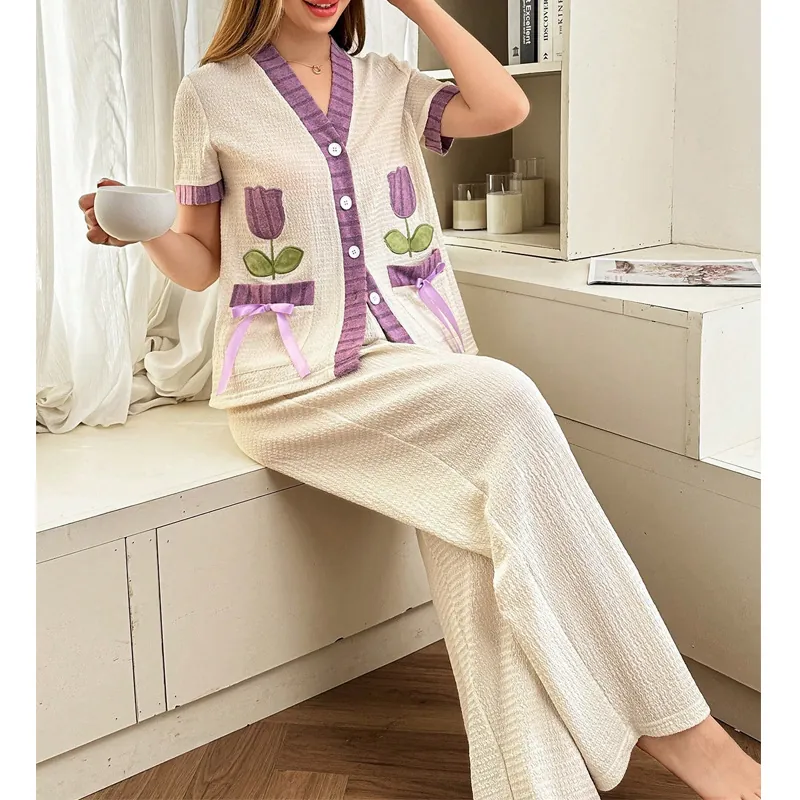 Vêtements de Détente Doux pour Femmes Haut Cardigan à Manches Courtes Et Pantalon Long Tissu Gaufre Broderie Tulipe Beige Violet