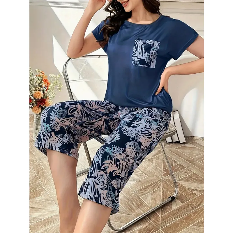 Abbigliamento da Notte Donna Poliestere Stampa Foglie Tropicali Top Manica Corta E Pantaloni Capri Casual Homewear Estate