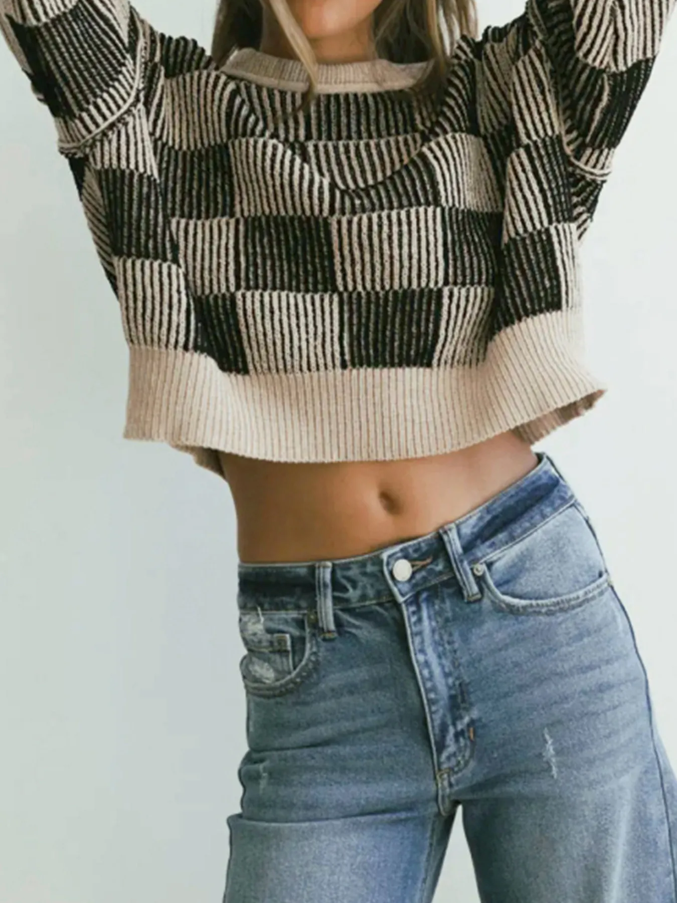 Women's Casual Checkerboard Color Block Knit Sweater Round Neck Long Sleeve Loose Fit Retro Pullover Knitwear Top