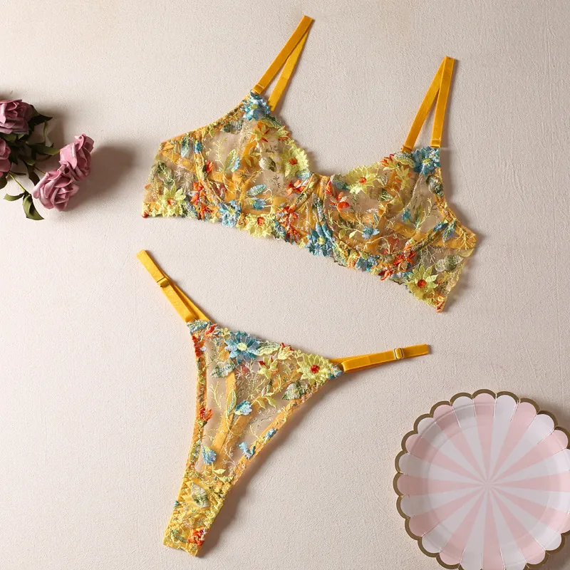 Ensemble de Lingerie Sexy pour Femmes Broderie Florale Avec Armatures Maille Transparent Haut et Bas Lingerie pour Rendez Vous