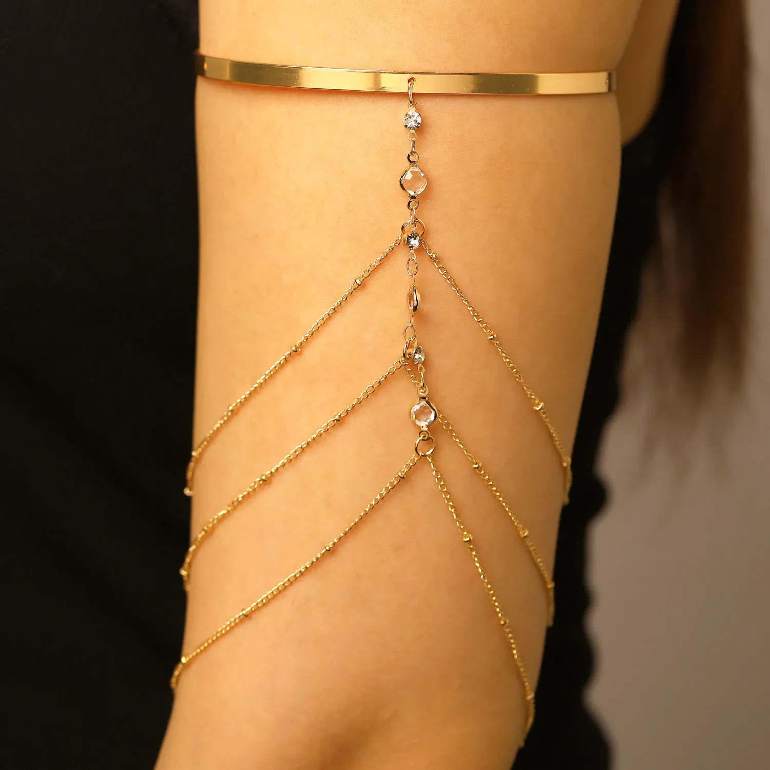 Dames Vintage Sexy Meerlagige Kwastjes Armketting Armband Minimalistisch Legering Strass Ingelegd Armmanchet Lichaamssieraden