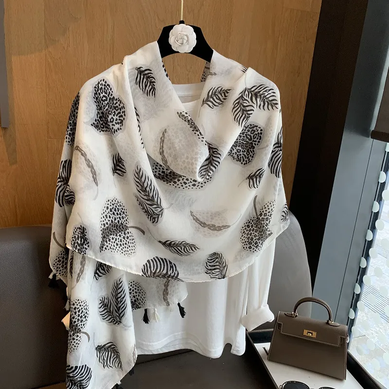 Women Polyester Scarf Lightweight Leaf Pattern Leopard Print Shawl With Fringes For Summer Beach Sunscreen Fashion Literary Retro Style