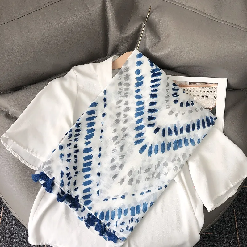 Écharpe Légère pour Femmes en Coton et Viscose Châle Artistique à Pois Avec Glands Accessoires de Cou Élégants et Tendance