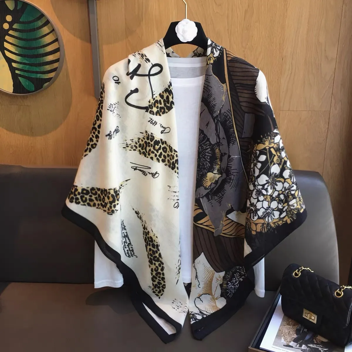 Women Retro Cotton Linen Large Square Scarf Leopard Floral Print Sun Protection Shawl 130cm Fashion Ethnic Wraps For Daily