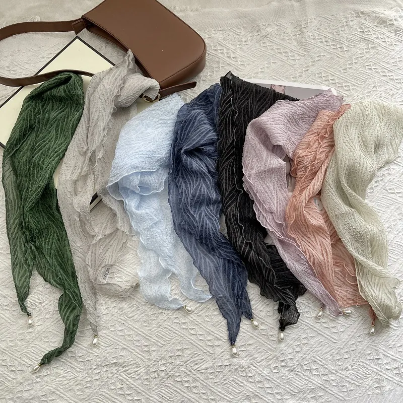 Frans Elegant Geplooid Ruitvormige Sjaal Voor Vrouwen Met Kunstparelhanger Mode Veelzijdige Halsdoek Haarband Satijn Gevoel Accessoire