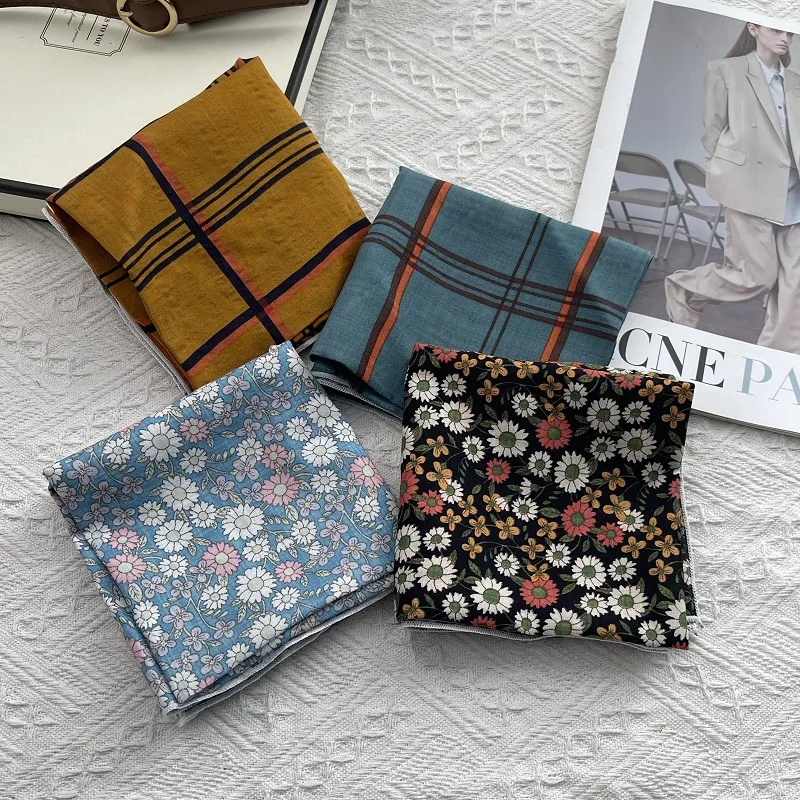 Foulard Carré en Coton pour Femmes Imprimé Floral Plaid Coréen Foulard de Cou Respirant Décoratif Bandana pour Accessoire Quotidien