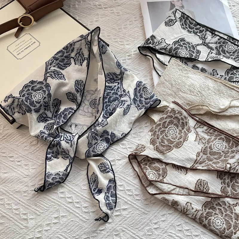 Vintage Floral Cotton Triangle Scarf For Women Korean Mori Style Embroidered Rose Headscarf Retro Hair Wrap Decoration Accessory