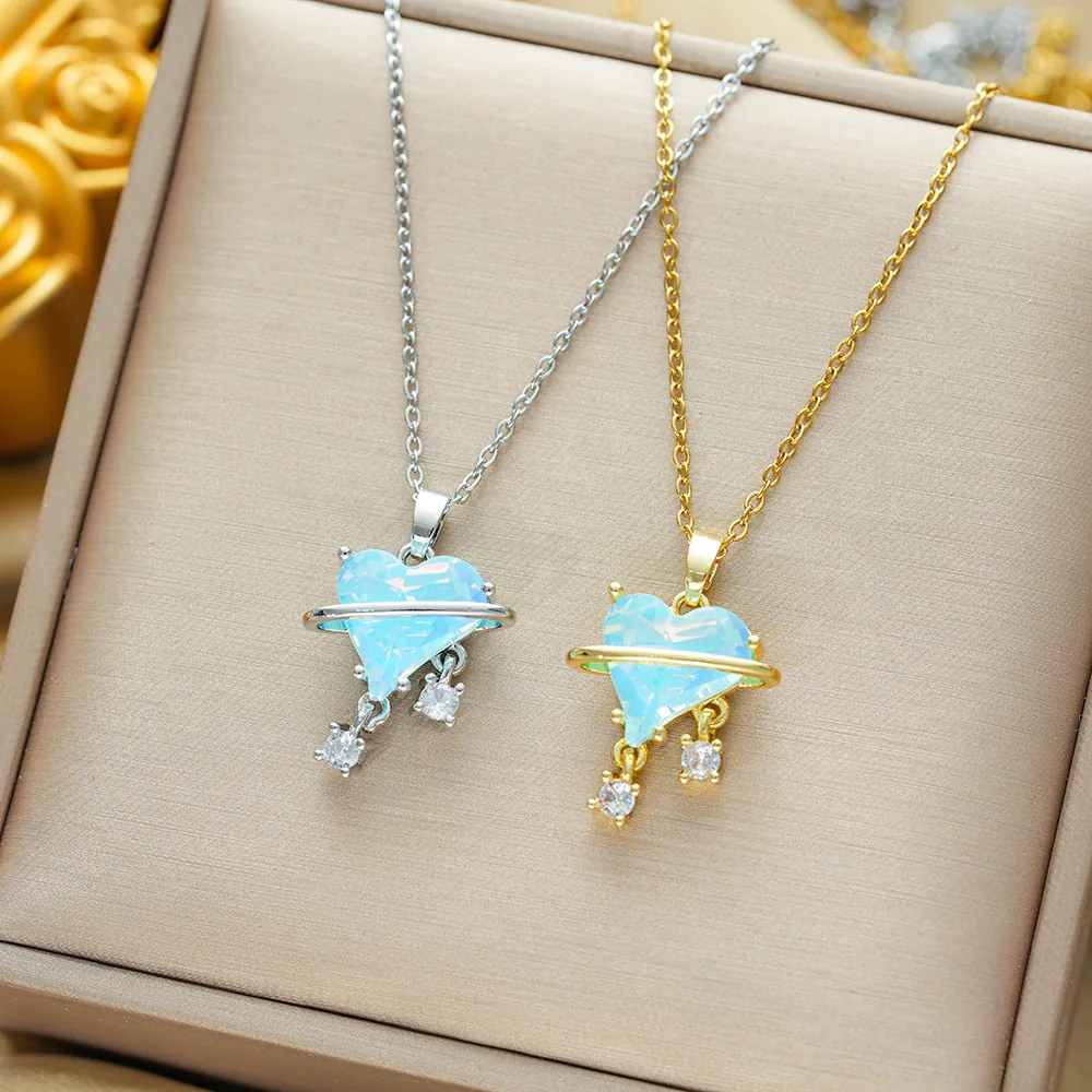Women Titanium Steel Heart Planet Pendant Necklace Gold Silver Plated Copper Zirconia Saturn Sweet Fashion Jewelry Gift