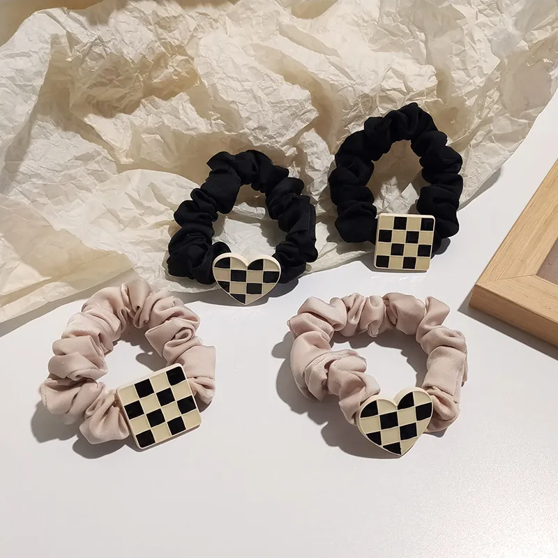 Retro Checkerboard Satin Scrunchies Heart Square Charm Elastic Hair Ties French Style Headwear For Women Girls Daily Hair Accessories
