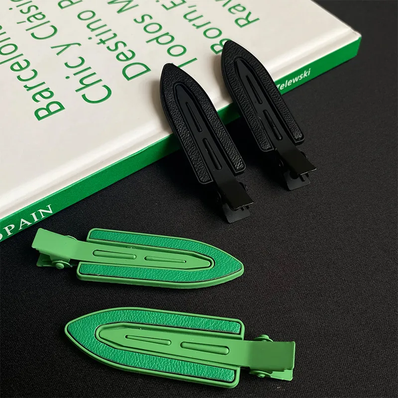 Pinzas para el Cabello Geométricas Sin Marcas de Aleación de Metal Textura de Cuero PU Pinzas de Pico de Pato para Accesorios de Peinado Diario para Mujeres