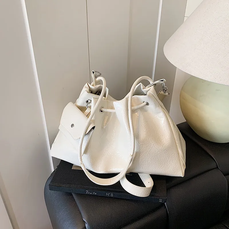 Women Glossy Pleated Cloud Bag Metallic PU Leather Drawstring Tote Shoulder Bag Large Capacity Handbag With Mini Pouch