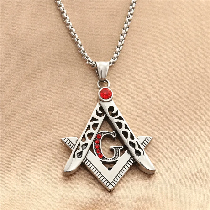 Collana da Uomo in Acciaio al Titanio Retro con Ciondolo Massonico Compasso Squadra Lettera Strass Rossi Gioielli in Acciaio Inossidabile
