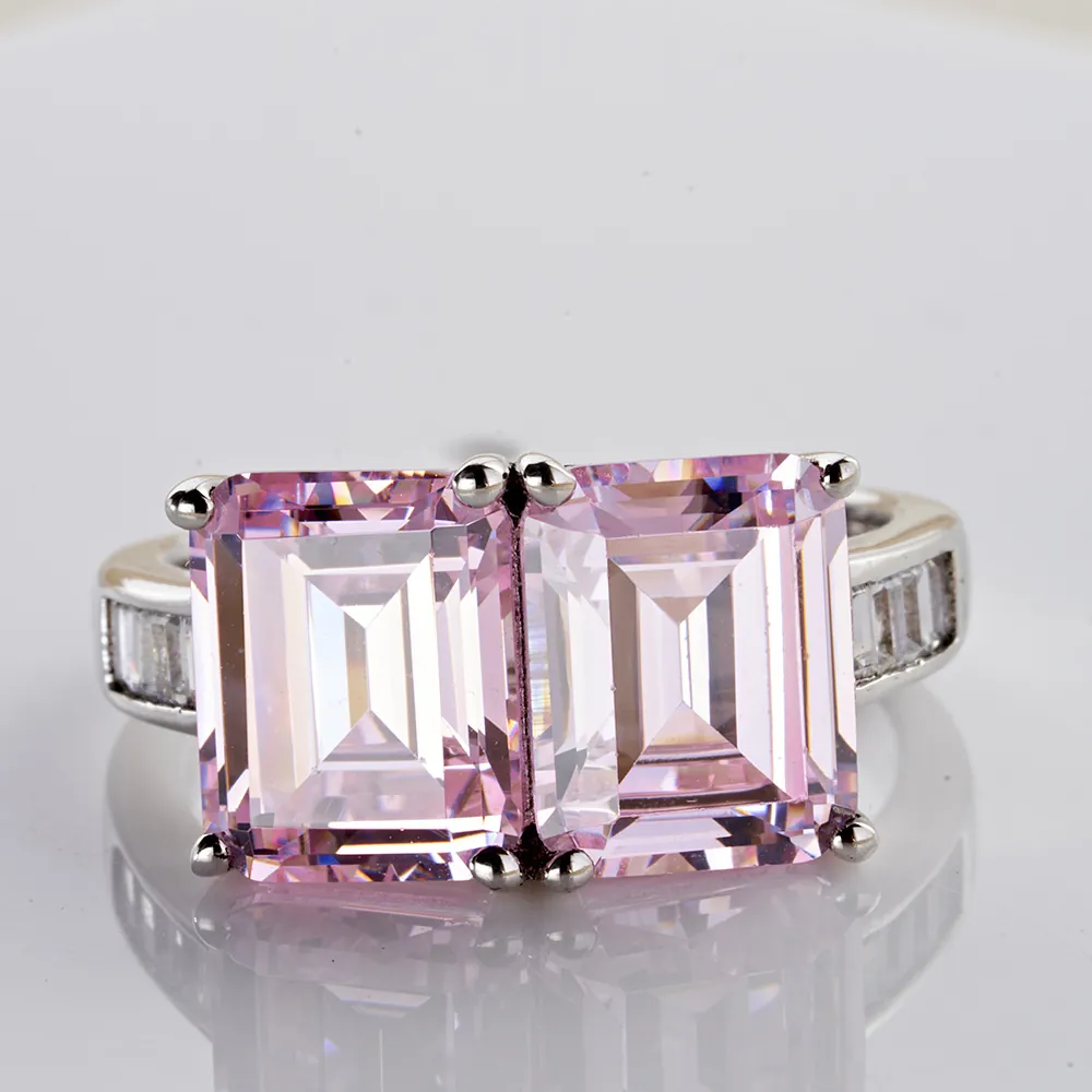 925 Sterling Silver Emerald Cut Pink High Carbon Diamond Ring Double Stone Design Luxurious Fashion Wedding Party Jewelry For Women