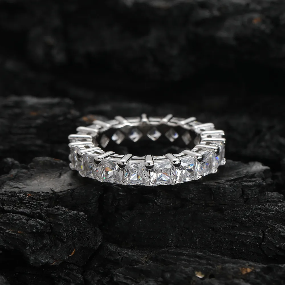 Anello in Rame da Uomo Hip Hop con Intarsio di Zirconi Quadrati Placcato Oro Argento Fascia Eternity Gioielli Moda Rap per Uomo