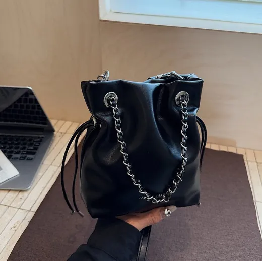Women Fashion PU Leather Chain Bucket Bag Large Capacity Drawstring Shoulder Crossbody Bag Trendy Commuter Handbag